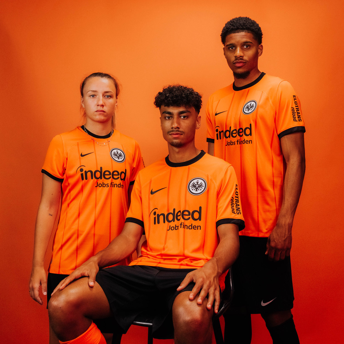Eintracht Kits Shop – damen trikot ausweich 24 das ausweichtrikot der saison 202425 für damen – rode Trikots für echte Eintracht-Fans