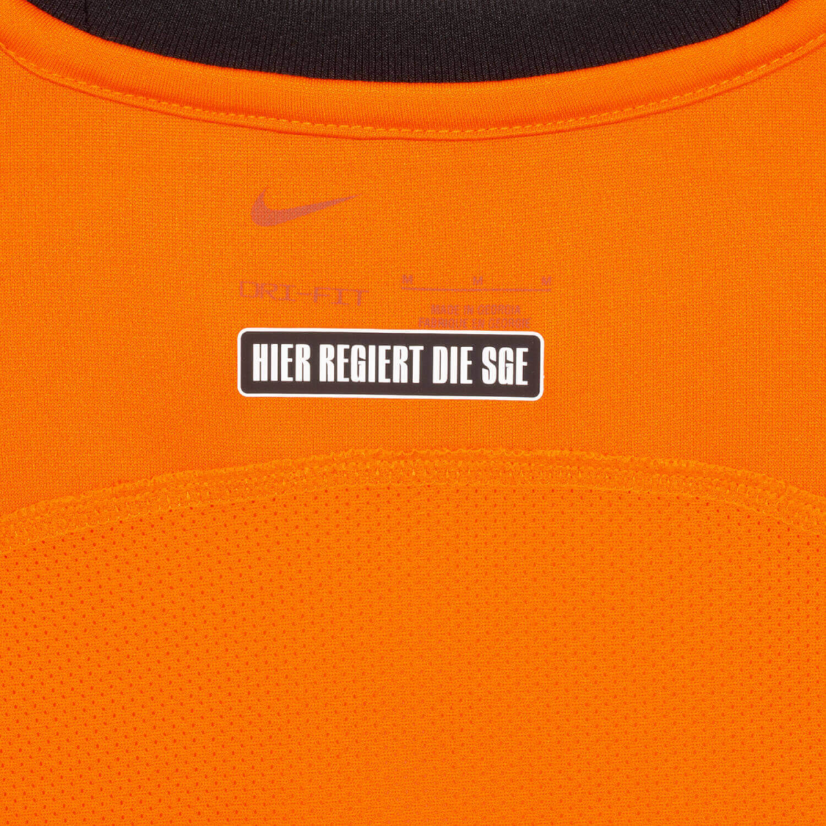 Eintracht Kits Shop – damen trikot ausweich 24 das ausweichtrikot der saison 202425 für damen – rode Trikots für echte Eintracht-Fans