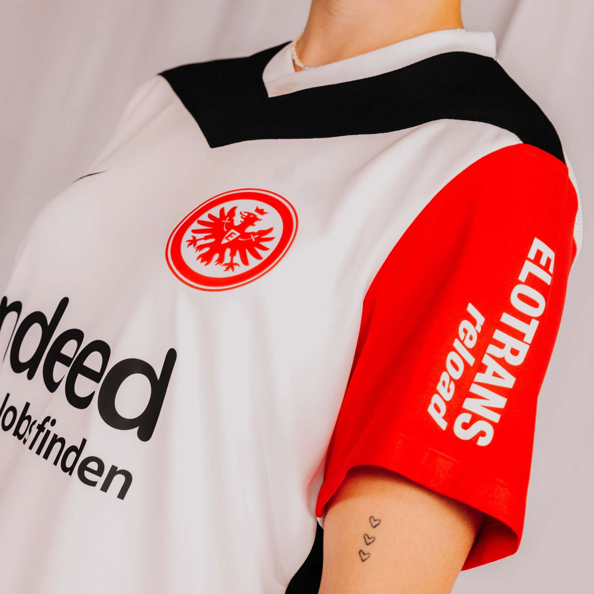 Eintracht Kits Shop – damen trikot heim 24 das heimtrikot der saison 202425 für damen – bindewald Trikots für echte Eintracht-Fans
