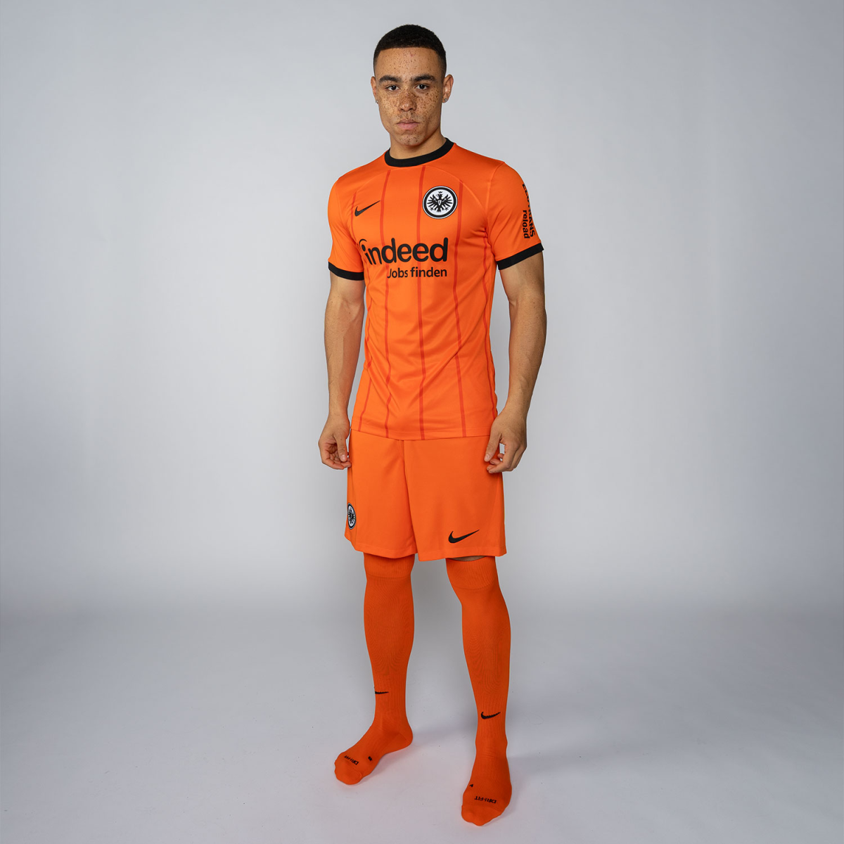 Eintracht Kits Shop – trikot ausweich 24 das männer-ausweichtrikot für die saison 202425 – bindewald Trikots für echte Eintracht-Fans