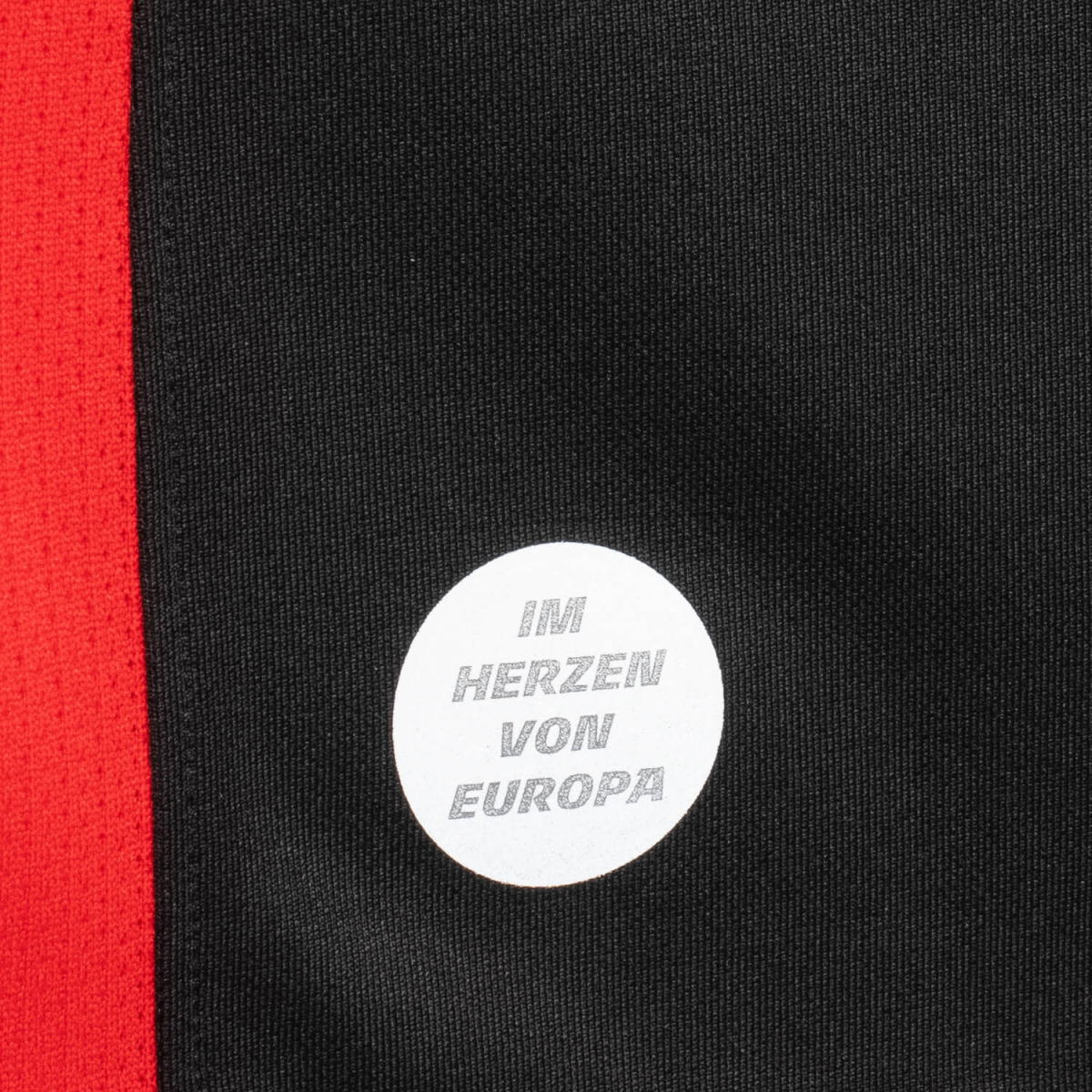 Eintracht Kits Shop – trikot auswärts 24 das männer-auswärtstrikot für die saison 202425 – İnanoĞlu Trikots für echte Eintracht-Fans