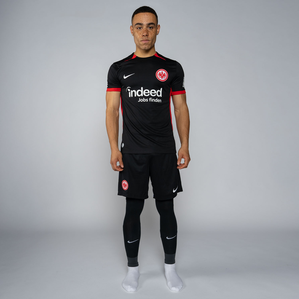 Eintracht Kits Shop – trikot auswärts 24 das männer-auswärtstrikot für die saison 202425 – İnanoĞlu Trikots für echte Eintracht-Fans