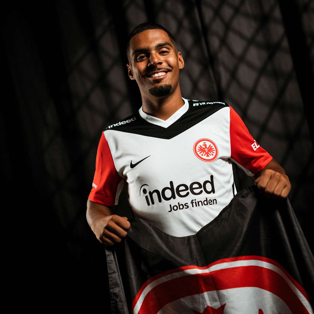 Eintracht Kits Shop – trikot esport 24 das trikot der esports mannschaft 202425 – kohler Trikots für echte Eintracht-Fans