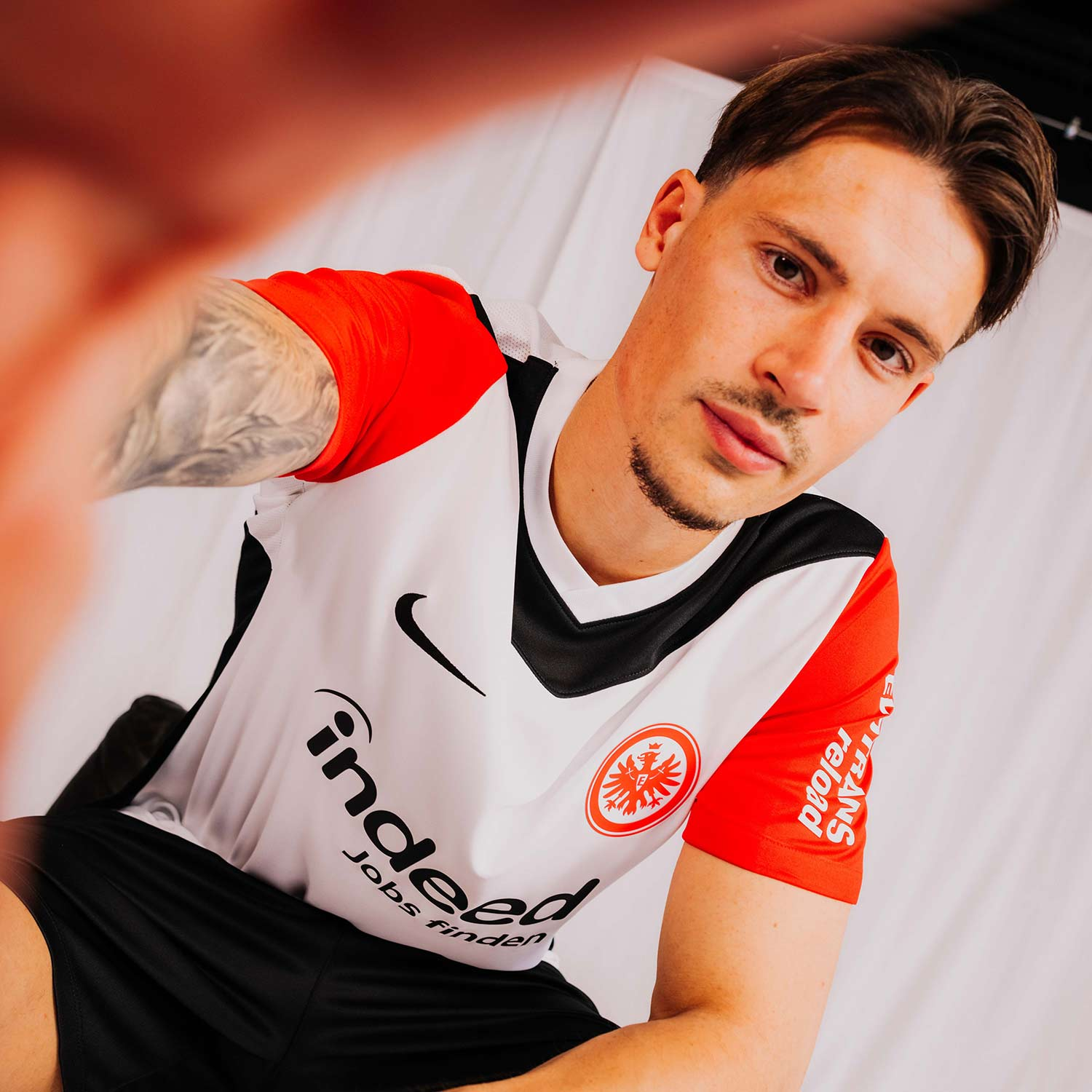 Eintracht Frankfurt FC Shop – trikot heim 24 das männer-heimtrikot für die saison 202425 – wenig für echte Fans